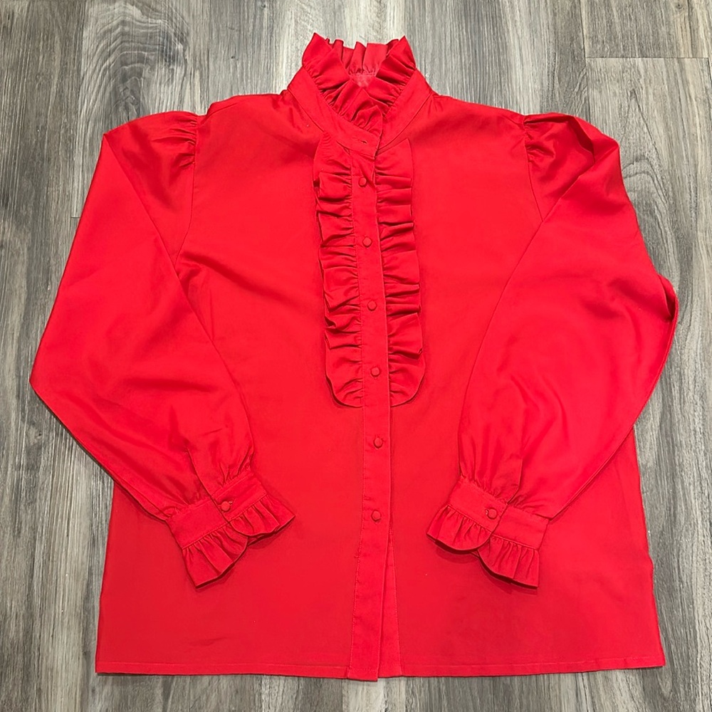 👚 Vintage Alicia Red Ruffle Front Button-Down Shirt